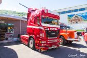 Scania_RII_rot-weiss.jpg