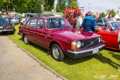Volvo_244DL.jpg