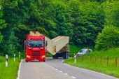 03Scania_660R_V8_Holztransport_AG_Tavannes014.jpg