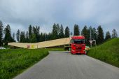 03Scania_660R_V8_Holztransport_AG_Tavannes023.jpg