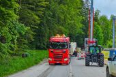 03Scania_660R_V8_Holztransport_AG_Tavannes039.jpg