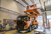 Volvo_FMX3_500_NSNW_Hebebuehne.jpg