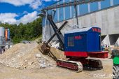 Ammann_Hochloeffelseilbagger_Valli002.jpg
