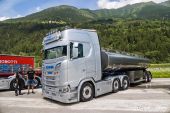 Scania_660S_V8_Martinelli_Trasporti.jpg
