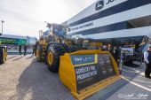 John_Deere_724X_Radlader.jpg