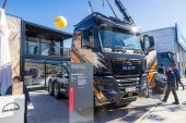 MAN_TGX_33.640_Sattelzugmaschine001.jpg