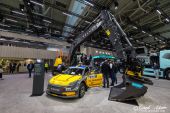 Volvo_EC230_Elektrobagger.jpg