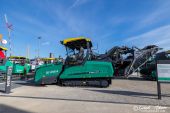Voegele_MT3000-5_Offset_Asphaltfertiger.jpg