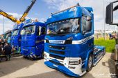 Scania_530R_V8_Waser.jpg