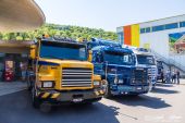 Scania_143E_V8_KFT004.jpg